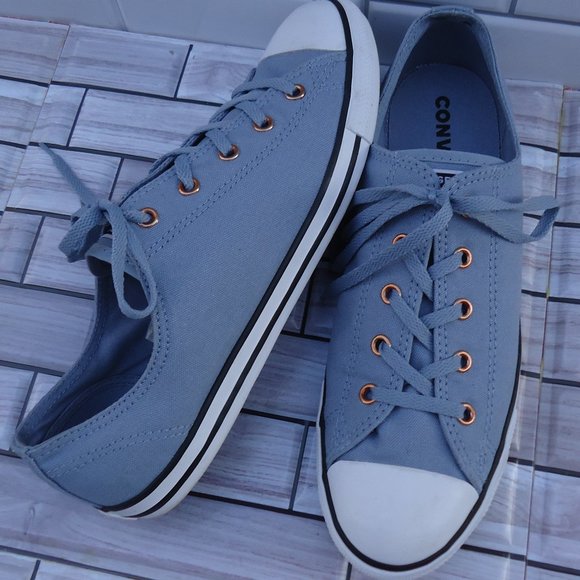 Converse Shoes - SIZE 10. CONVERSE ALL STAR canvas sneakers shoes.